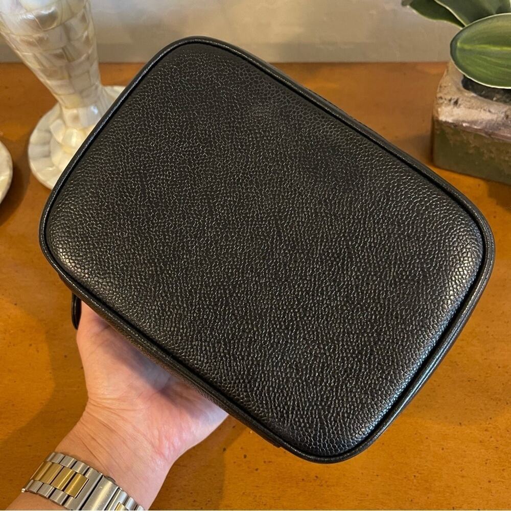 CHANEL Vintage CC Logo Caviar Leather Vanity Case Black - Picture 10 of 10